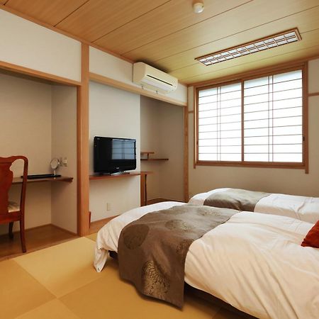 โดะโงะ ออนเซน โดะโงะ คัตสึระงิ Hotel มัตสึยามะ ภายนอก รูปภาพ