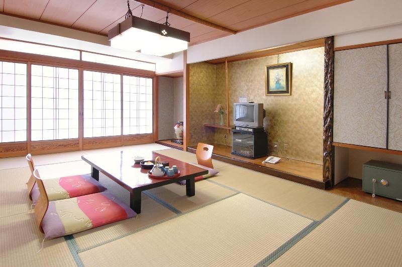 โดะโงะ ออนเซน โดะโงะ คัตสึระงิ Hotel มัตสึยามะ ภายนอก รูปภาพ